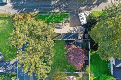 Welcome to this charming and beautifully maintained Colonial - photo 45