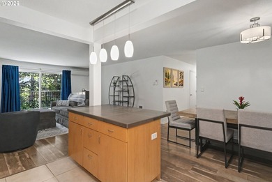 Hard-to-find single-level condo living in one of Lake Oswego's - photo 7