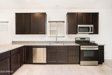 Beautiful Home in 55+ Resort Community! Live the good life in