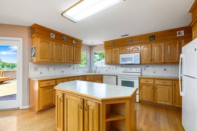 Experience stunning panoramic views of Lake Arbu from this - photo 19