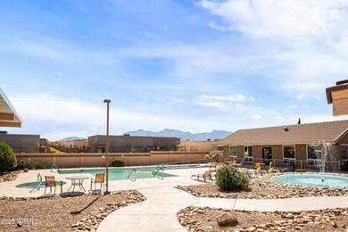 Beautiful Home in 55+ Resort Community! Live the good life in