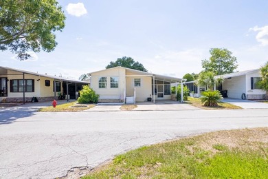 Beautiful and well maintained 2-bedroom, 2-bath manufactured - photo 8