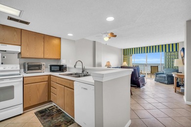 Oceanfront two-bedroom, two-bathroom condo with direct Atlantic - photo 11