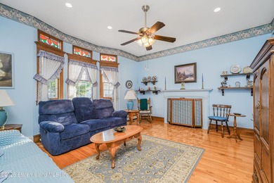 24 Ross Lane - Eltingville, Staten Island Step back in time and - photo 15
