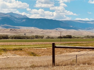 Country living in the breathtaking Upper Greybull River Valley