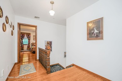 24 Ross Lane - Eltingville, Staten Island Step back in time and - photo 26