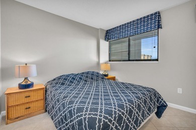 Oceanfront two-bedroom, two-bathroom condo with direct Atlantic - photo 28
