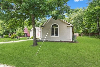 Builder's own custom ranch home on two lots in Linn Valley - photo 3