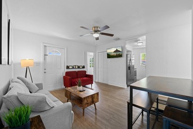 2025 ROOF, 2023 A/C and 2022 water heater! Beautifully updated 3 - photo 6