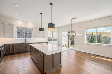 Welcome to this exquisite custom-built home nestled in the heart - photo 11