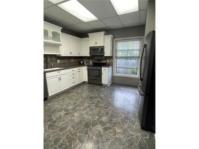 Commercial property plus living quarters! Very hard to find!