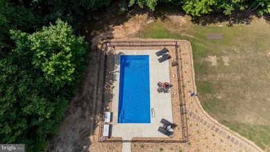 Welcome to your private Lake Anna retreat! Situated on 3.28 - photo 14