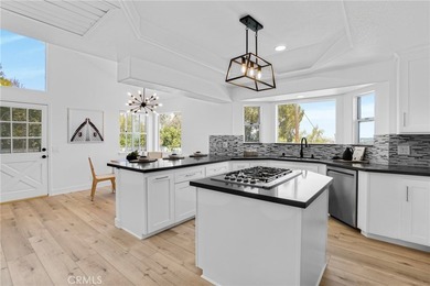 Exclusive Torrance Hillside Residence with Panoramic Views ! 3 - photo 7