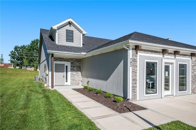 Smithville Lake Townhome/Townhouse For Sale in Smithville Missouri