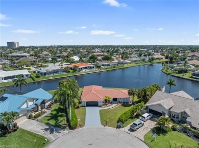 (private lake, pond, creek) Home For Sale in Fort Myers Florida