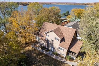 Lake Wabaunsee Home For Sale in Alma Kansas