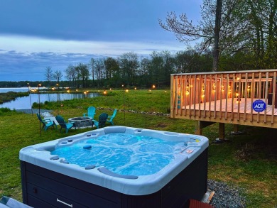 Lake Home For Sale in Tobyhanna, Pennsylvania