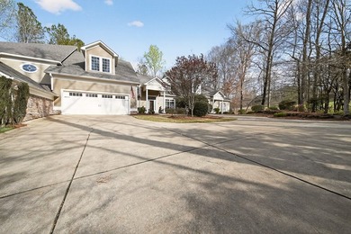 Welcome to 4701 Turnberry Lane 9B, located in the highly - photo 3