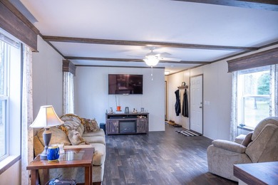 Enjoy this beautiful, wooded retreat and escape from the city - photo 14