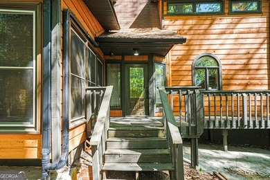 A private lake retreat priced below appraised value. Discover - photo 6