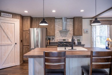 Enjoy this beautiful, wooded retreat and escape from the city - photo 22