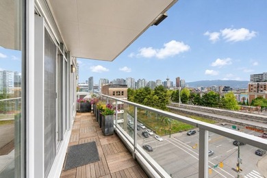 One-of-a-kind sub-penthouse at The Left Bank-a premier concrete - photo 23
