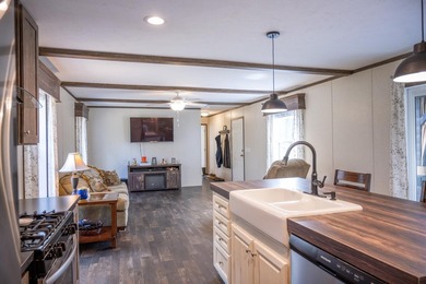 Enjoy this beautiful, wooded retreat and escape from the city - photo 23