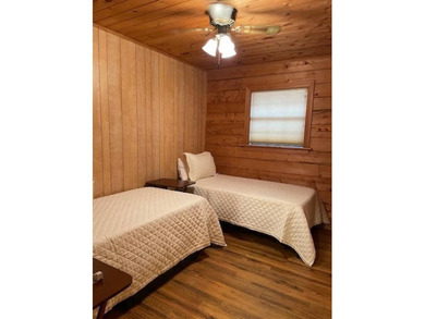 Beautiful 4-bedroom, 2-bath log cabin on Lake Bruin with 1,461 - photo 6