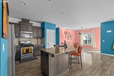 Welcome to this charming 3 bedroom, 2 bath home nestled in the - photo 4