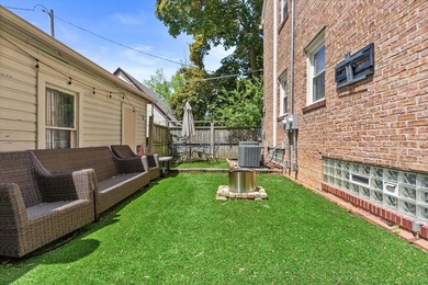 This boutique condominium sits on the 2nd and 3rd floors of this - photo 24