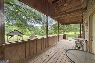 Escape to the peaceful countryside and fall in love with this - photo 34