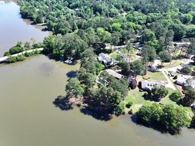 Welcome to lakefront living at 7043 Winthrop Court, a rare - photo 6