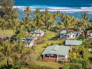 Five standalone beach cottages on three legal parcels, totaling - photo 1