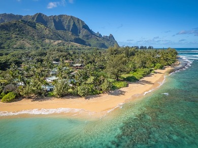 Five standalone beach cottages on three legal parcels, totaling - photo 3