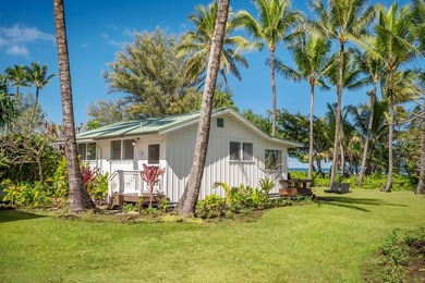 Five standalone beach cottages on three legal parcels, totaling - photo 5
