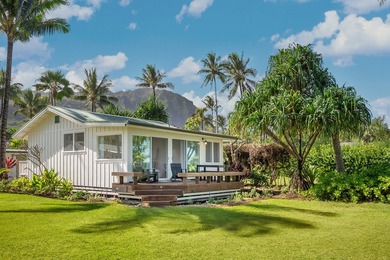 Five standalone beach cottages on three legal parcels, totaling - photo 6