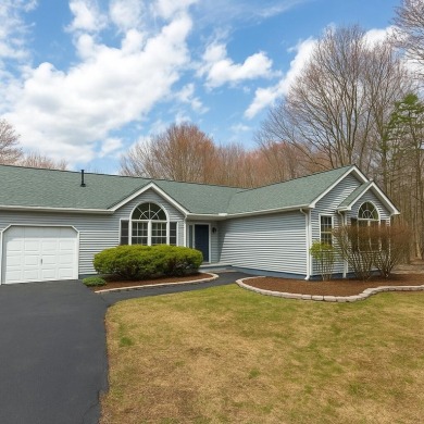 Lake Home For Sale in Albrightsville, Pennsylvania