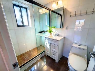Modern 2-Bedroom, 2-Bath Condominium in Bay Terrace Welcome to - photo 7