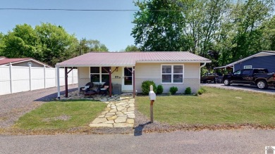 Lake Home For Sale in Hardin, Kentucky