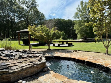 Rare opportunity to own a beautifully updated 3 BR / 2 BA, 2,625 - photo 14