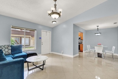 Welcome to this thoughtfully designed home in West Palm Beach - photo 9