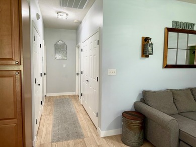 Rare opportunity to own a beautifully updated 3 BR / 2 BA, 2,625 - photo 32