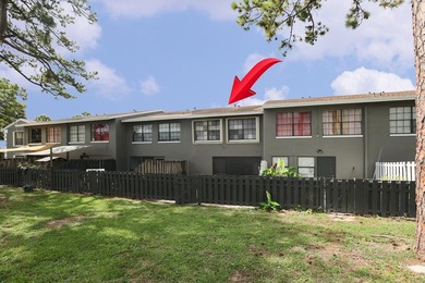 This charming lakefront 3-bedroom, 2.5-bath townhouse is ready - photo 3
