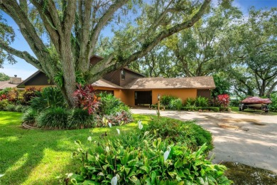 Lake Whistler Home For Sale in Auburndale Florida