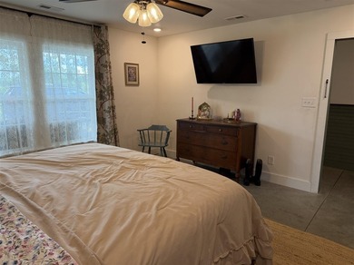 Escape to your own private retreat just minutes from Lake Malone - photo 13