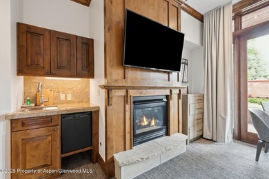 2024 renovations completed (including new decor, furniture - photo 14