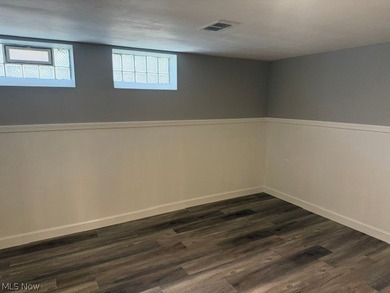 Beautiful 3 bedroom, 2 bath ranch, completely remodeled, kitchen - photo 15