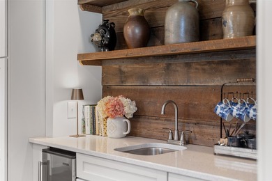This totally renovated mountain retreat is a perfect blend of - photo 28