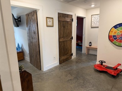 Escape to your own private retreat just minutes from Lake Malone - photo 35