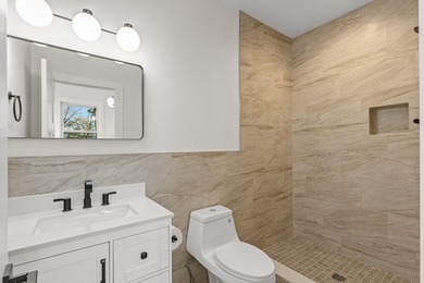 Professionally renovated, perfectly located in the heart of Lake - photo 38